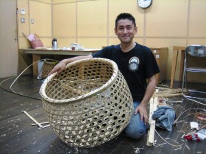 Masashi Kutsuwa from Japan will be demonstrating the skills of bamboo basketmaking